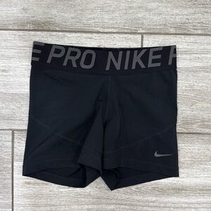 Nike Pro Women’s